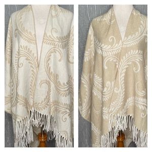 Reversible cape/wrap